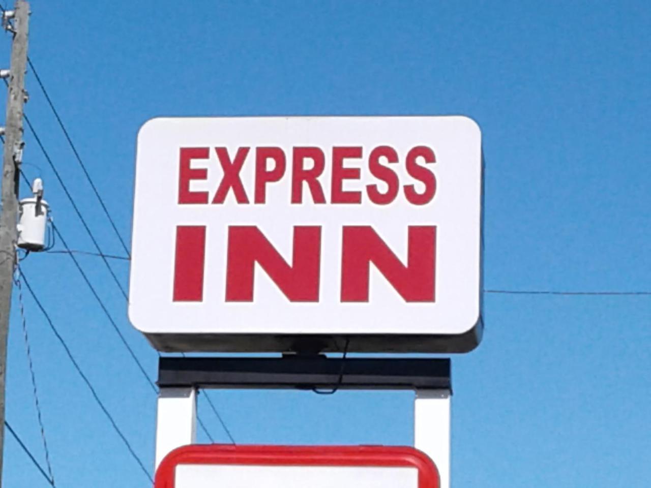 Express Inn & Suites - 5 Miles From St Petersburg Clearwater Airport Extérieur photo
