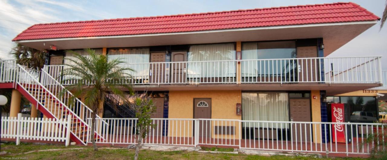 Express Inn & Suites - 5 Miles From St Petersburg Clearwater Airport Extérieur photo